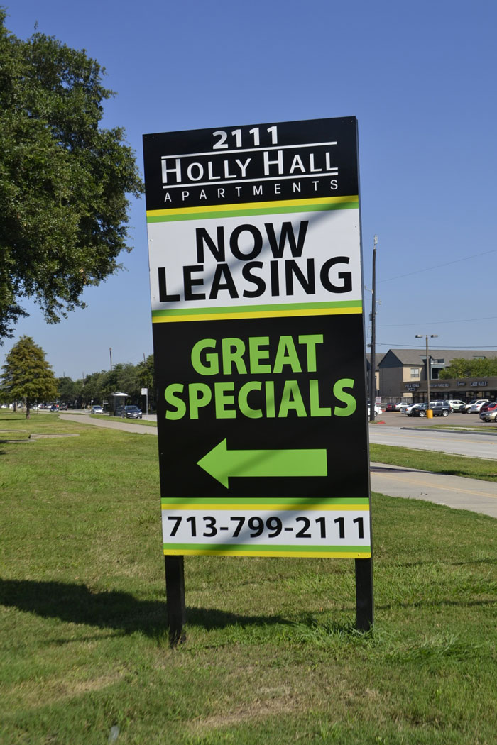 Real Estate Sign Holly Hall Apartment In Greenboro - The Carolina Sign Smith